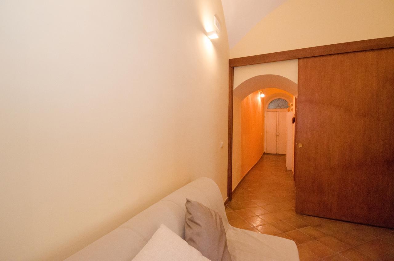 B&B L'Incrocio Salernes Extérieur photo