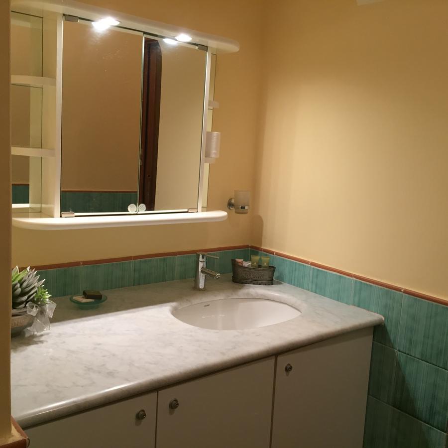 B&B L'Incrocio Salernes Extérieur photo